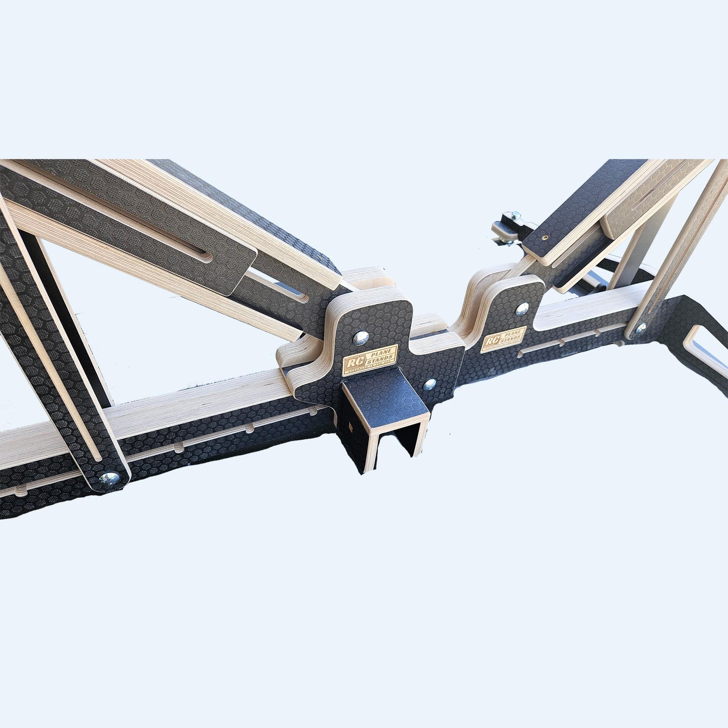 Epic II - Single Center & Wing Support